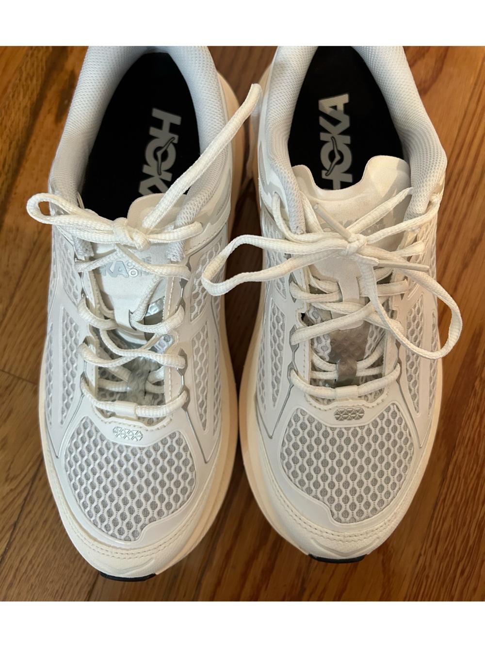 NEW HOKA Clifton One9 Sneakers White athletic shoes women’s size 9 - Picture 2 of 8